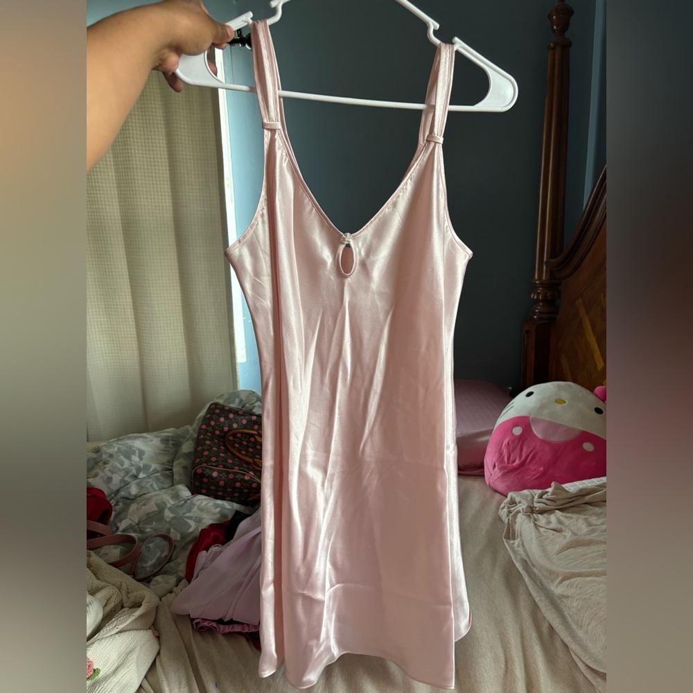 Oscar De La Renta Elegant Pink Satin Slip Dress